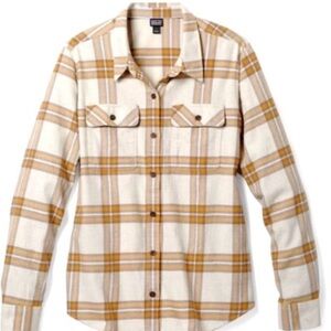 Patagonia Long-Sleeved Organic 100% Cotton Fjord Flannel Button-Up Shirt